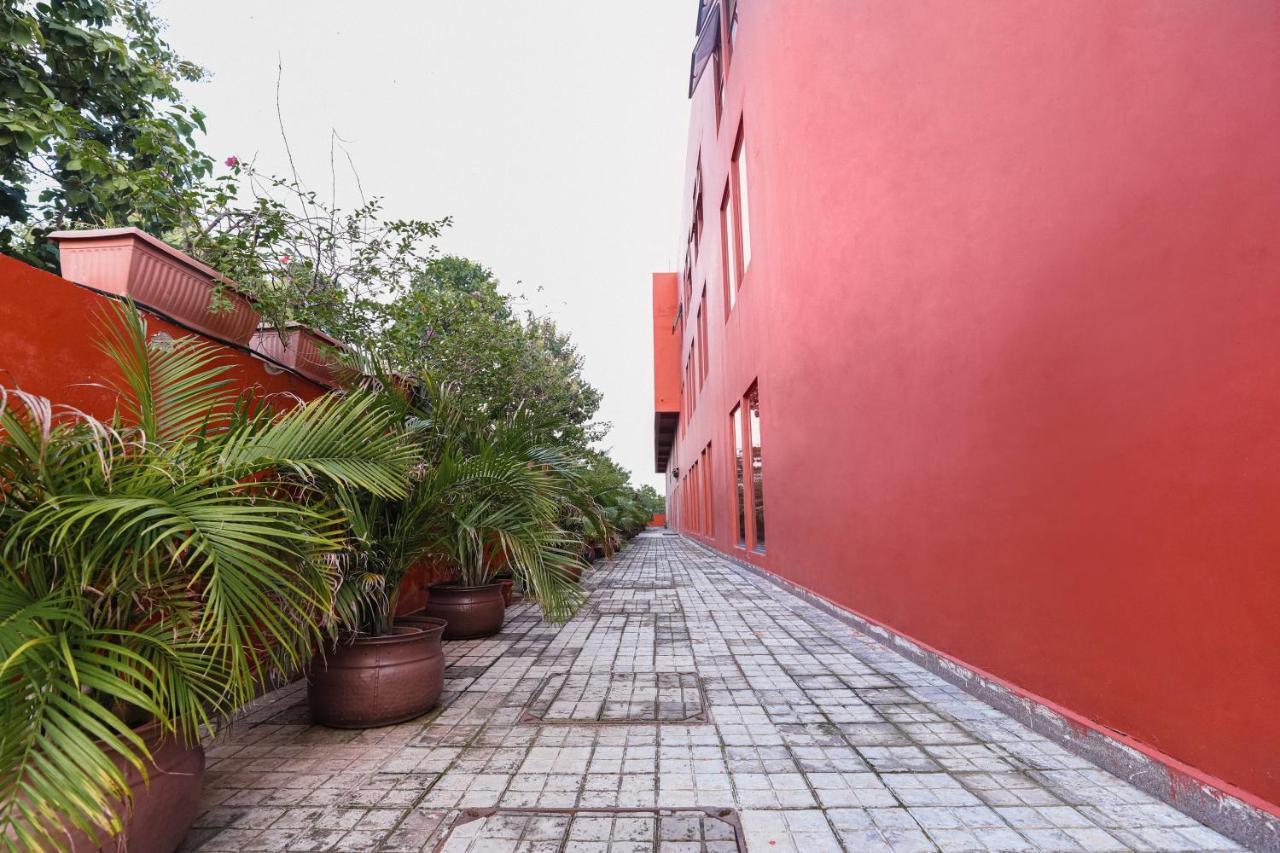 Gulab Kothi By Royal Orchid Hotels Limited Benares Buitenkant foto