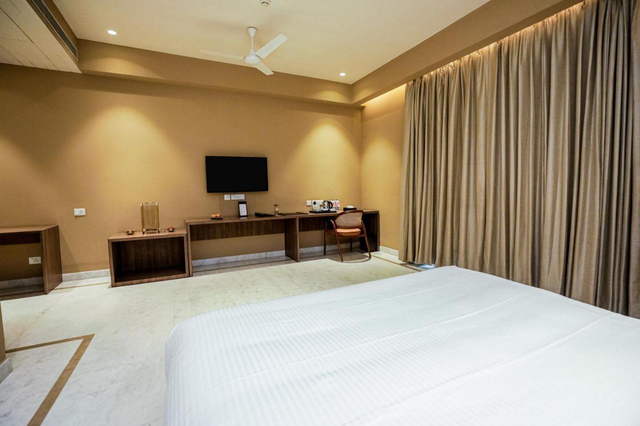 Gulab Kothi By Royal Orchid Hotels Limited Benares Buitenkant foto