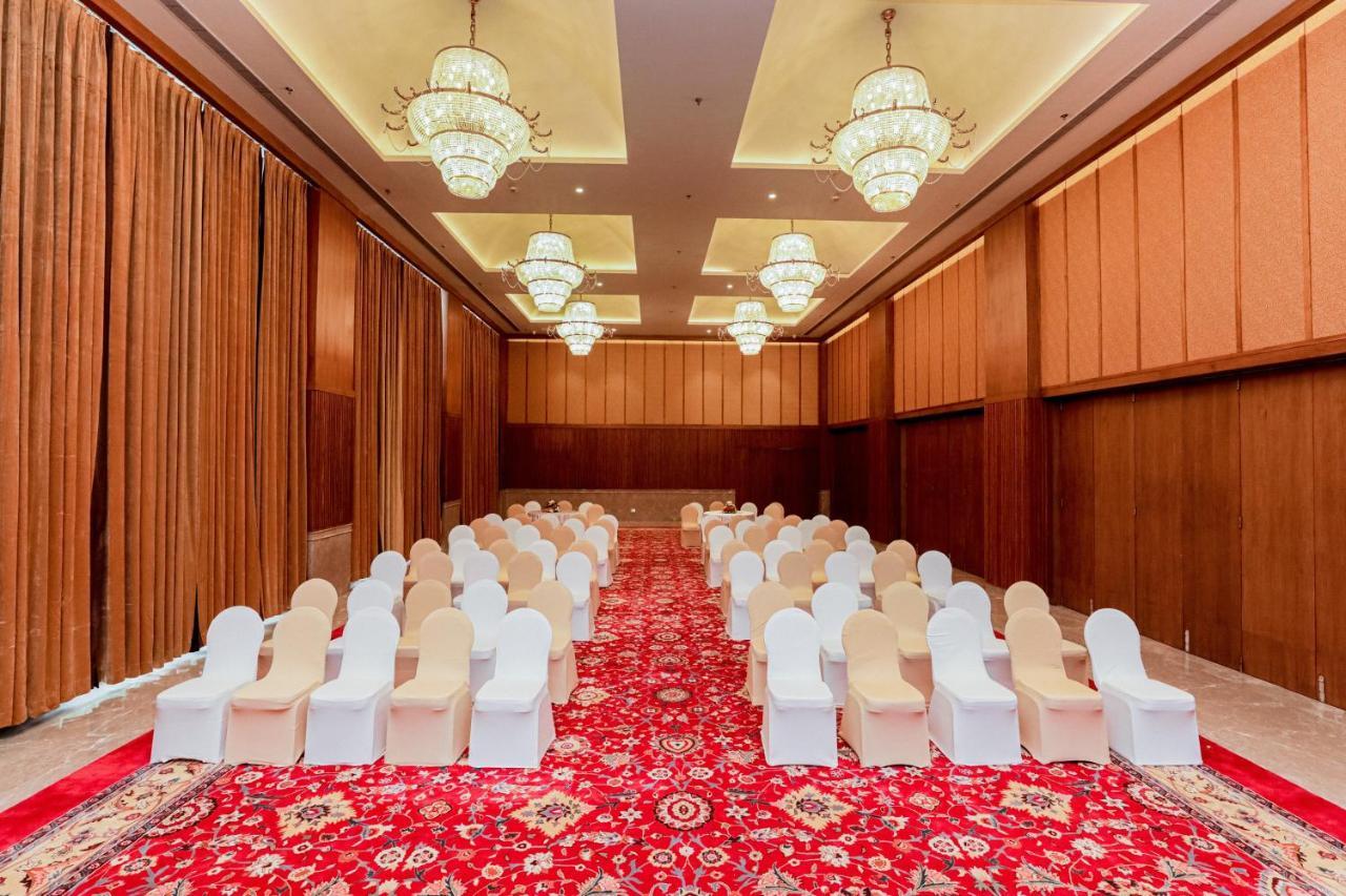 Gulab Kothi By Royal Orchid Hotels Limited Benares Buitenkant foto